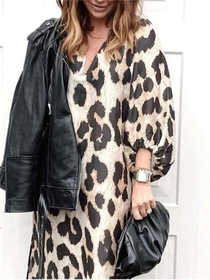 Femi | Lösa klänningar i leopard