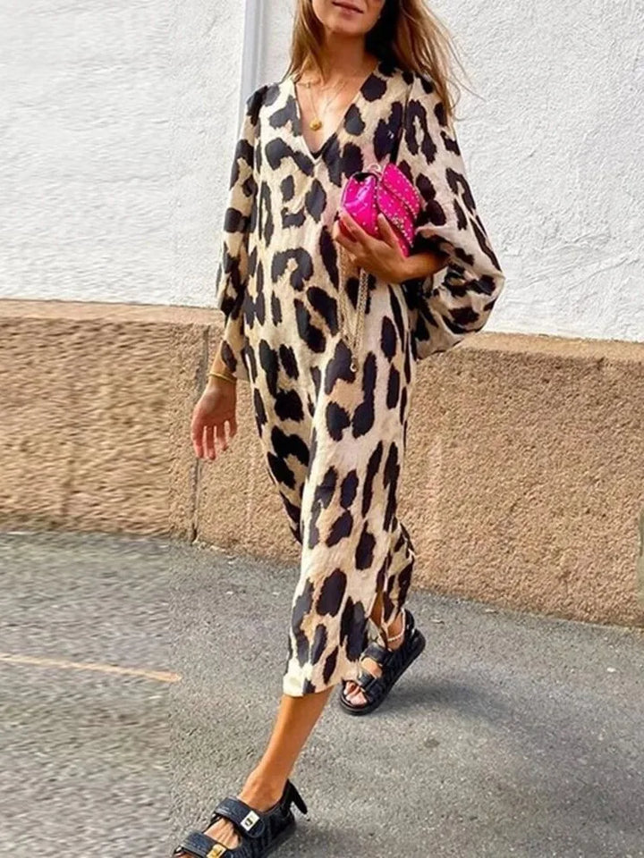 Femi | Lösa klänningar i leopard