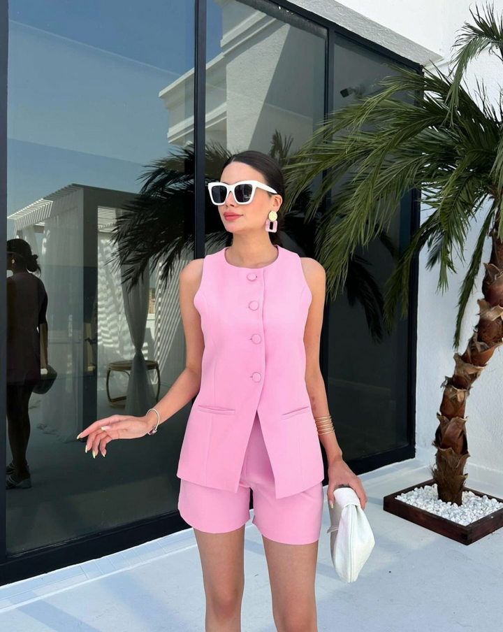 Loïs | Elegant väst och shorts för pendlare
